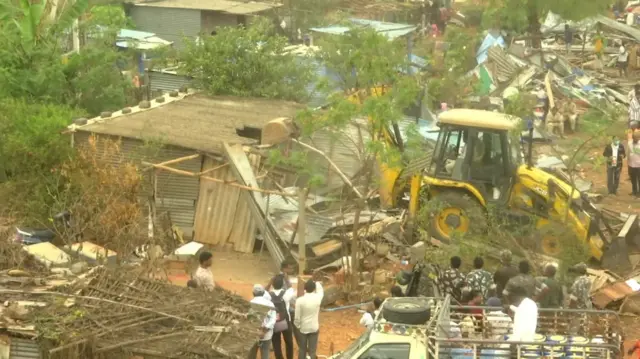 ఖమ్మం, ఇళ్ల కూల్చివేత