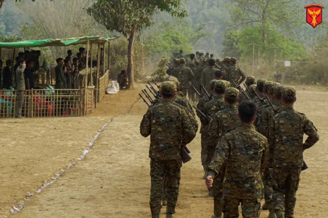 ၂၀၂၅ ခုနှစ် ဧပြီလမှာပြုလုပ်ခဲ့တဲ့ SAF ရဲ့ ၄ နှစ်ပြည့်တပ်တော်နေ့ အထိမ်းအမှတ်မြင်ကွင်း