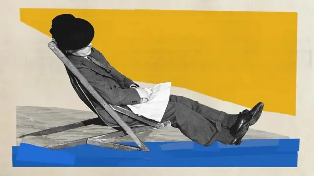 Чоловік спить