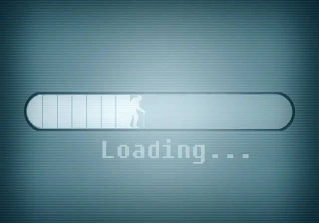 Señal de que se está cargando un contenido, con una de las barras transformada en un anciano con bastón.