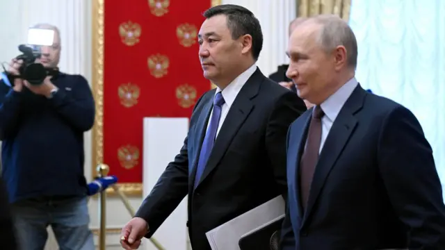 Prezidentlar Japarov va Putin.