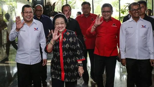 Empat ketua umum partai pengusung Ganjar Pranowo menggelar rapat perdana yang membahas diantaranya pemantapan Tim Pemenangan Nasional (TPN) dan agenda-agenda strategis untuk Pemilu 2024.