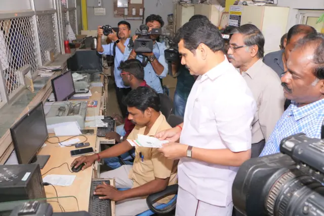 செந்தில் பாலாஜி