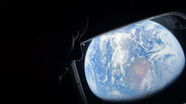 La Tierra vista desde la ventana de Orión