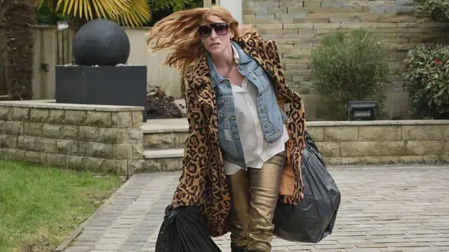 Кадр із серіалу "Бунтарки"