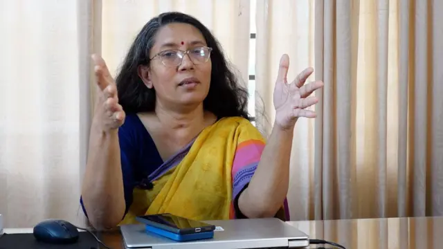 ঢাকা বিশ্ববিদ্যালয়ের শিক্ষক সামিনা লুৎফা