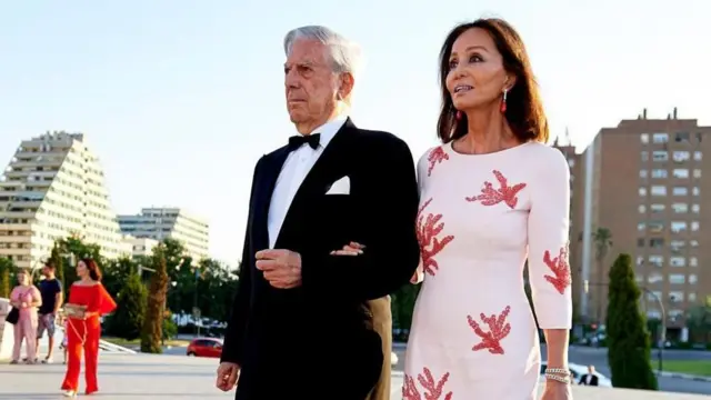 Vargas Llosa Isabel Preysler ile birlikte, 2018