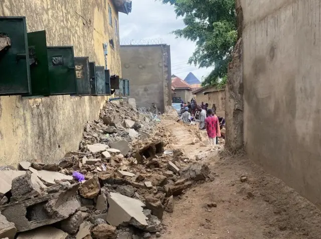 Aworan ọgba ẹwọn naa