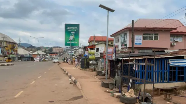 Okporoụzọ gbara chakoo dịka ebe azumahịa, ụlọọrụ na ụlọakwụkwọ mechisịrị emechi na mpaghara ọwụwa anyanwụ