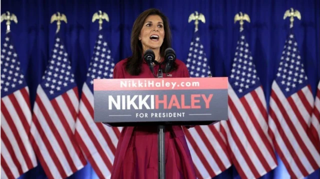 ကုလသမဂ္ဂ သံအမတ်ဟောင်း၊ တောင် ကယ်ရိုလိုင်းနား အုပ်ချုပ်ရေးမှူးဟောင်း နစ်ကီ ဟေလီ ဟာ ပရိုင်မာရီ ရွေးကောက်ပွဲမှာ အနိုင်ရဖို့ မျှော်လင့်နေ။