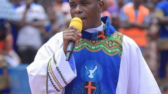 Fọtọ Fada Mbaka