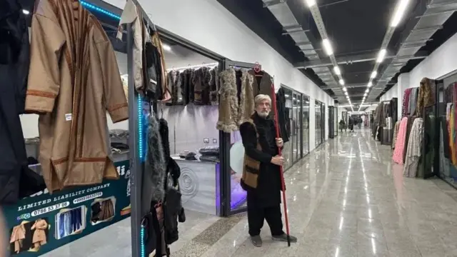  د تېر کال په نیمايي کې په افغانستان کې د طالبانو حکومت او ازبکستان چارواکو تر منځ د یوې هوکړې له مخې د امو سیند بل لور ته د ازبکستان په خاوره کې د افغانستان - ازبکستان ګډ بازار فعال شو.