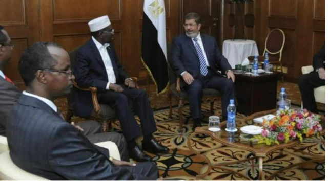 Maxamed iyo Sheekh Shariif oo ku kulmay Addisababa shirkii Midowga Afika ee 2012