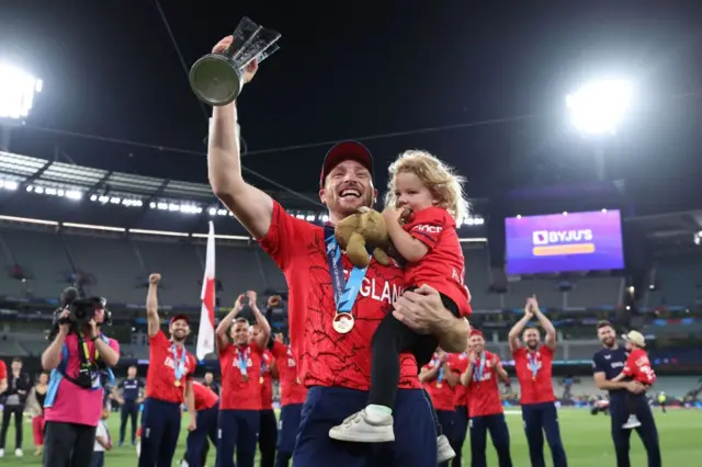 টি২০ ক্রিকেটের বর্তমান চ্যাম্পিয়ন দল ইংল্যান্ডের অধিনায়ক জস বাটলার