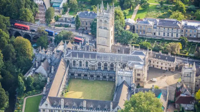 Vista aérea del Magdalene College, Oxford