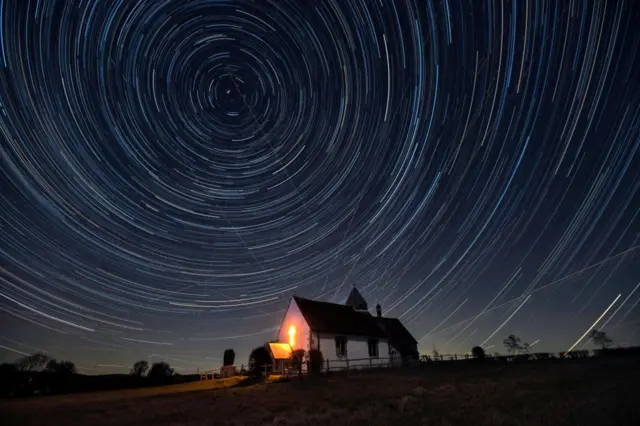 புதிய சூரிய குடும்பம்