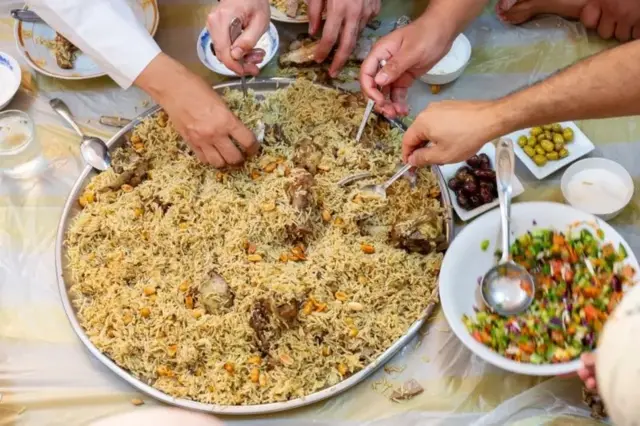Cilmi-baarayaasha adduunka ayaa ku hawlan sidii ay u yarayn lahaayeen xadiga arsenic-ka ee bariiska ku jira