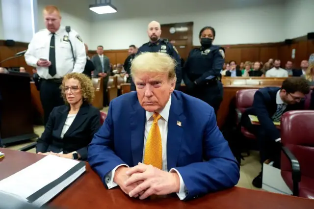 Cựu Tổng thống Mỹ Donald Trump tại tòa Manhattan hôm 7/5