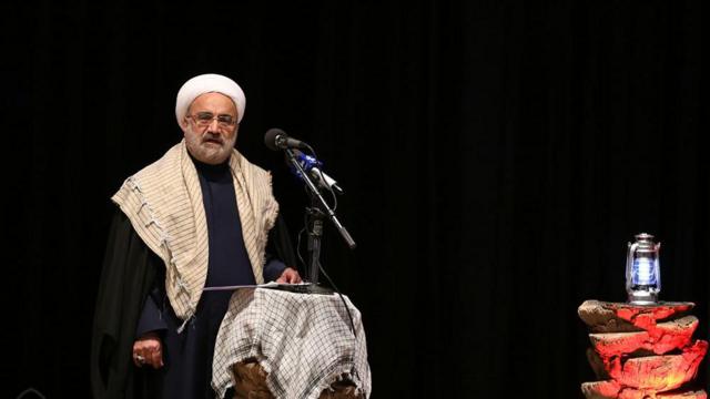 محمد مصدق کهنمونی از سال ۱۳۷۱ کار قضایی خود را به عنوان دادیار در سازمان قضایی نیرو‌های مسلح آغاز کرد