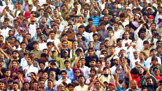 भारताची लोकसंख्या आता स्थिरावली आहे.