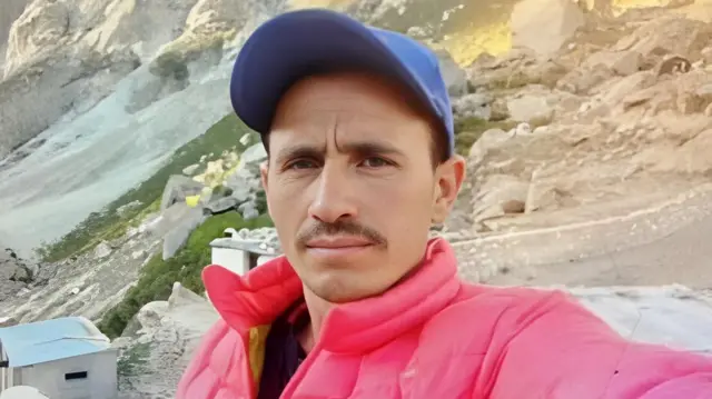 حسن شگری کی فائل فوٹو