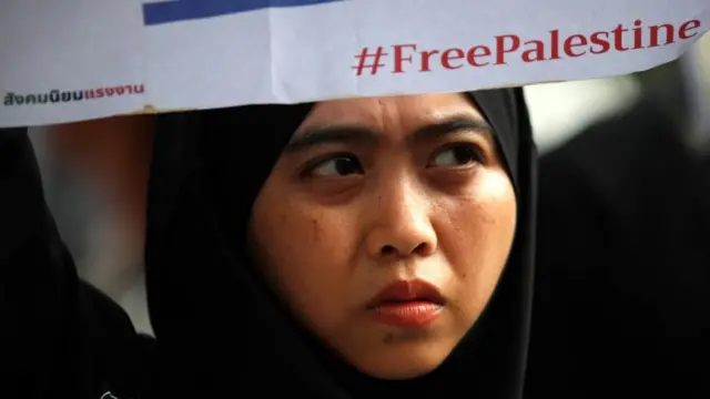 थाइ प्रदर्शनकारी 