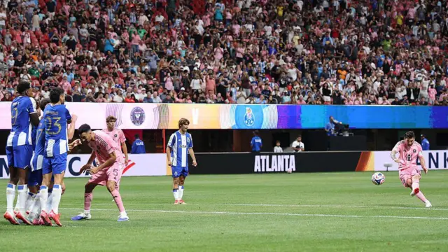 گل مسی به پورتو