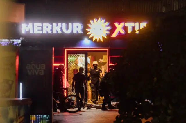 протест у ваљеву, хапшење у ваљеву