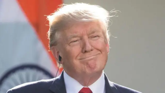 डोनाल्ड ट्रम्प