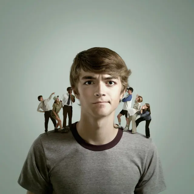 तक्रारी, चिडचिड करणाऱ्या माणसाच्या संपर्कात आलेल्यांचं काय होतं?