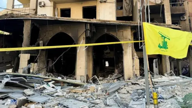 "Lebanon hakika haiwezi kuendelea katika hali ya sasa."