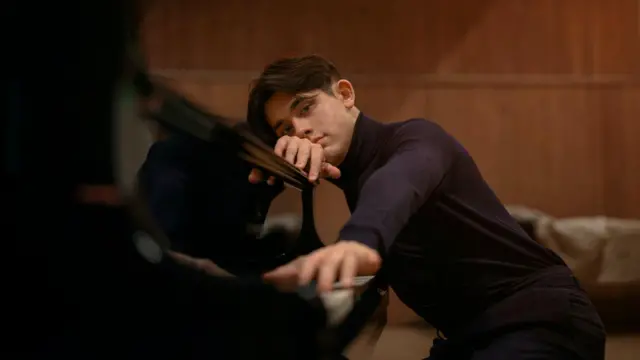 George Harliono menyelenggarakan resital solo piano pertamanya saat ia baru berusia 9 tahun.