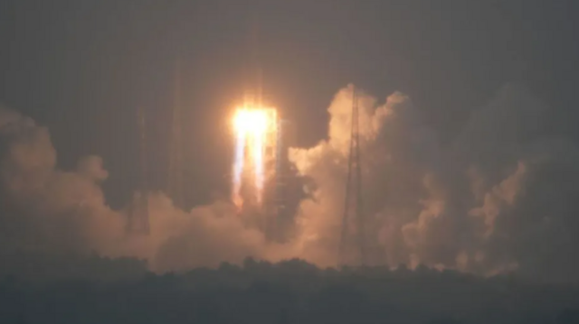 யாரும் பார்த்திராத நிலவின் மறுபக்கம் - அங்கு சீனா நிகழ்த்திய சாதனை என்ன?