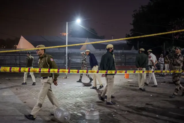 انفجار در نزدیکی یک بنای تاریخی در دهلی