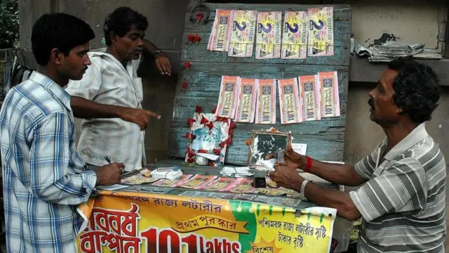 కేరళలో లాటరీలను ప్రభుత్వమే నిర్వహిస్తుంది