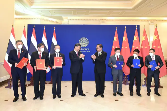 นายกฯ กับสี