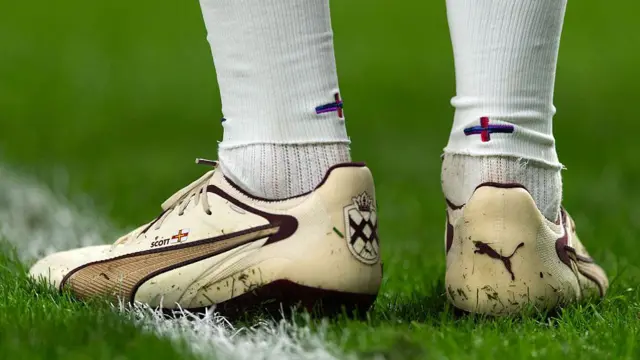 一名英格兰球员的战靴