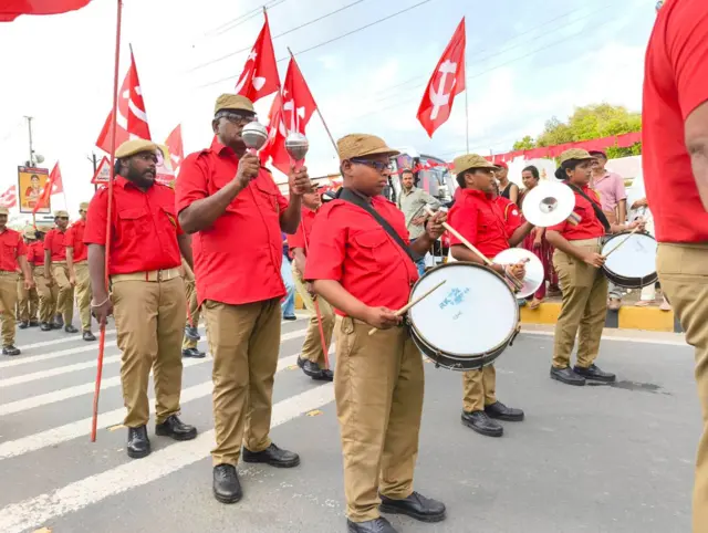 மார்க்சிஸ்ட் கம்யூனிஸ்ட், எம்ஏ பேபி, பொலிட் பீரோ, சிபிஐ எம் , ஆட்சிமன்றக் குழு, பிரகாஷ் காரட், சீதாராம் யெச்சூரி, மதுரை மாநாடு , ஜி ராமகிருஷ்ணன், வாசுகி, கே பாலகிருஷ்ணன், பினராயி விஜயன்