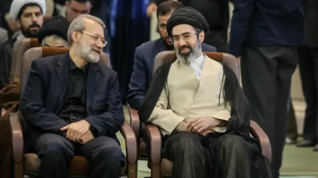 مجتبی خامنه‌ای و علی لاریجانی