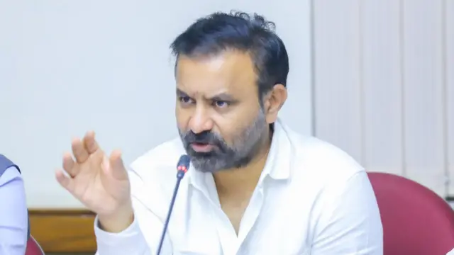 కర్ణాటక మంత్రి లాడ్ 