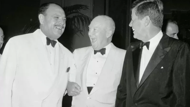 पाकिस्तानी सेना के तत्कालीन कमांडर-इन-चीफ जनरल अयूब खान को संयुक्त राज्य अमेरिका के साथ रक्षा संबंधों का शिल्पकार माना जाता है