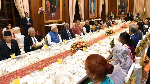 राष्ट्रपति भोतज की तस्वीर