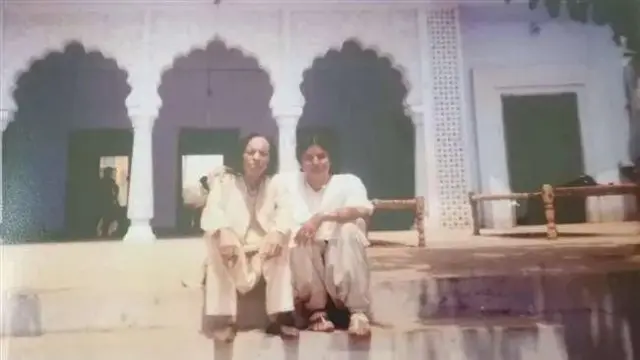 ਜੌਨ ਭਾਵੇਂ ਕਰਾਚੀ ਵਿੱਚ ਵੱਸ ਗਏ ਹੋਣ ਪਰ ਉਹ ਅਮਰੋਹਾ ਨੂੰ ਉਮਰ ਭਰ ਨਹੀਂ ਭੁੱਲ ਸਕੇ