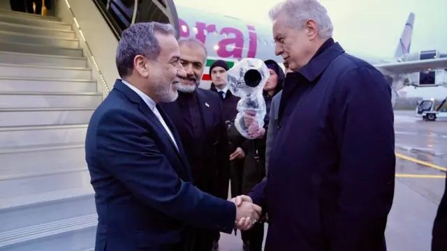 عباس عراقچي په سن‌پيترزبورګ کې 