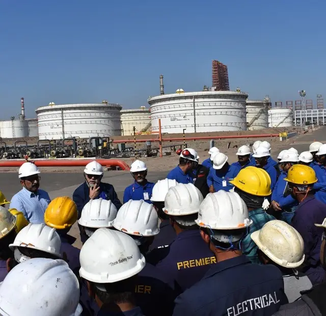 નાયરા ઍનર્જી લિમિટેડ, રશિયા, યુરોપિયન યુનિયન, સેંકશન્સ, રશિયા પર પ્રતિબંધો, યુરોપીય યુનિયને રશિયા પર લાદેલ પ્રતિબંધોની ભારતની તેલ કંપનીઓ પર અસર, વાડીનાર, વાડીનાર રિફાઇનરી, નયારા રિફાઇનરી, દેવભૂમિ દ્વારકા, ગુજરાત, ક્રૂડ ઓઇલ, પેટ્રોલ, ડીઝલ 