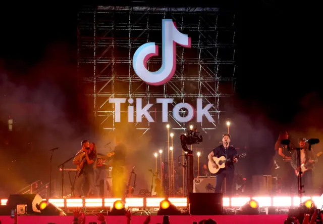 TikTok trendleri arasına girmek artık bir müzisyenin kariyerinde önemli bir adım haline geldi