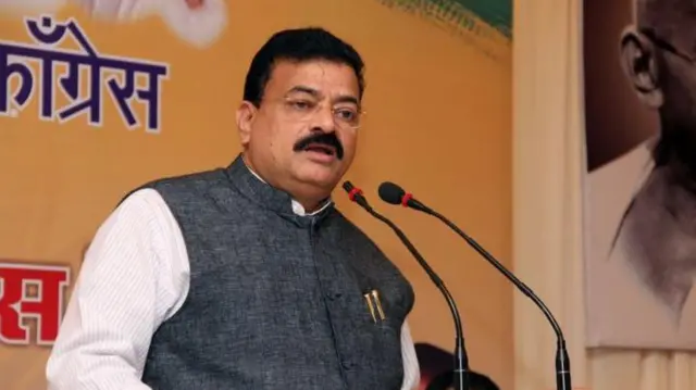 भास्कर जाधव