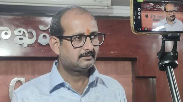 సుగుణాకర్ పాకాల