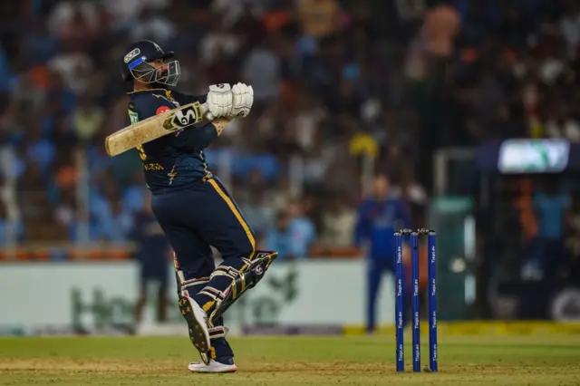 அர்ஜூன் டெண்டுல்கர் ஆட்டம் எப்படி?