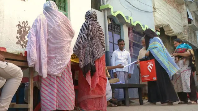 गुजरात में लगातार दो मौतों के बाद शिक्षकों और बीएलओ के बीच चिंता बढ़ी है 
